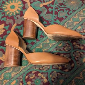 Nine West tan leather chunky heels